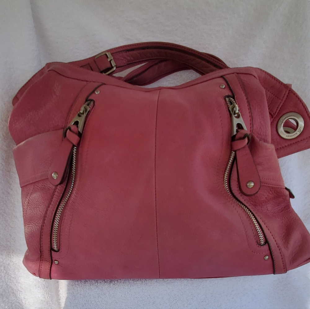 B. Makowsky Leather handbag